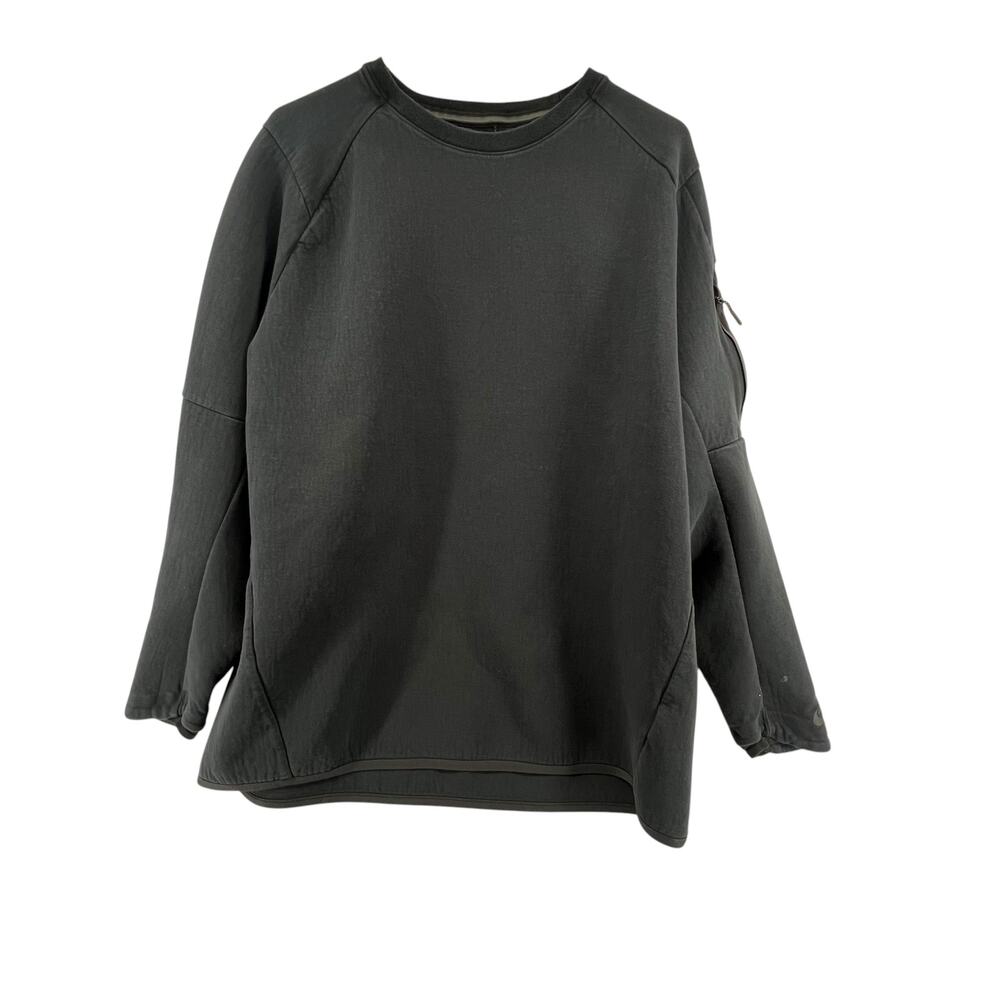 Nike Tech Fleece Size XL Crewneck Sweatshirt Zippered Pocket on Sleeve Black